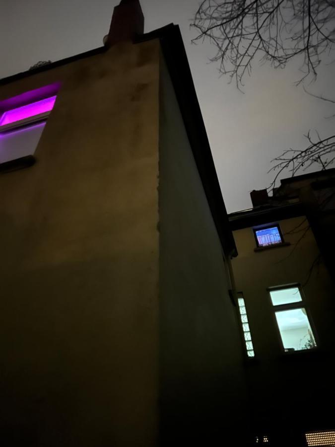Private Schlafzimmer Mit Wc Dusche Mönchengladbach Zewnętrze zdjęcie